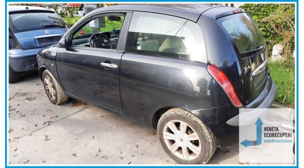 LANCIA YPSILON TE del 2005 parti usate e ricambi
