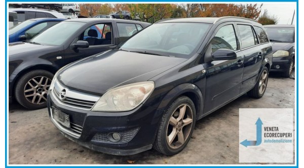 OPEL ASTRA A04 del 2008 parti usate e ricambi
