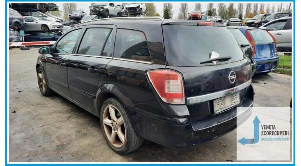 OPEL ASTRA A04 del 2008 parti usate e ricambi