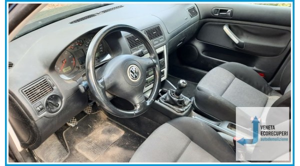 VOLKSWAGEN GOLF 1J del 2003 parti usate e ricambi