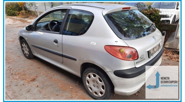 PEUGEOT 206  del 2004 parti usate e ricambi