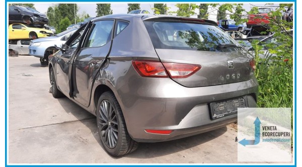 SEAT LEON  del 2015 parti usate e ricambi