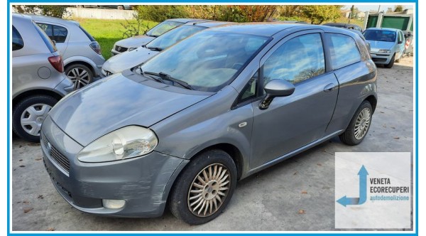 FIAT GRANDE PUNTO 2Y del 2007 parti usate e ricambi