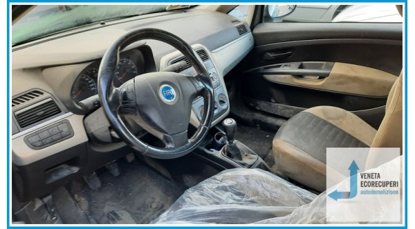 FIAT GRANDE PUNTO 2Y del 2007 parti usate e ricambi