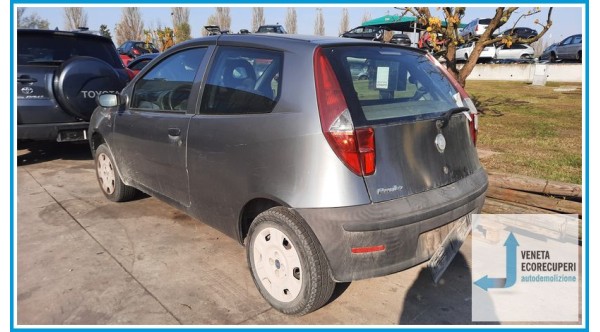 FIAT PUNTO 2U del 2005 parti usate e ricambi