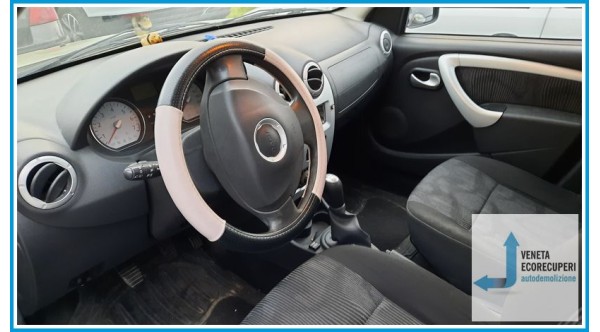 DACIA SANDERO  del 2009 parti usate e ricambi