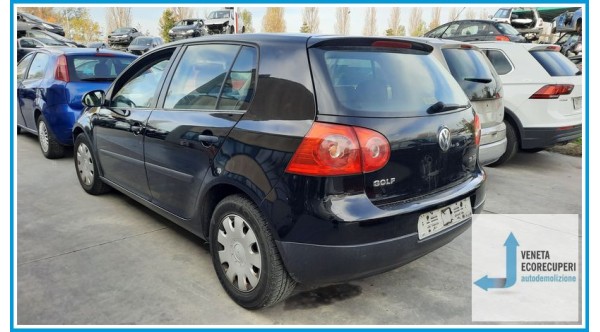 VOLKSWAGEN GOLF 1K del 2004 parti usate e ricambi