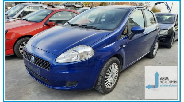 FIAT GRANDE PUNTO 2Y del 2006 parti usate e ricambi