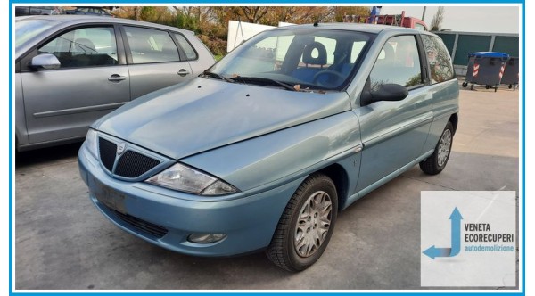 LANCIA Y  del 2001 parti usate e ricambi