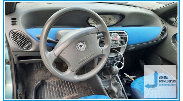LANCIA Y  del 2001 parti usate e ricambi