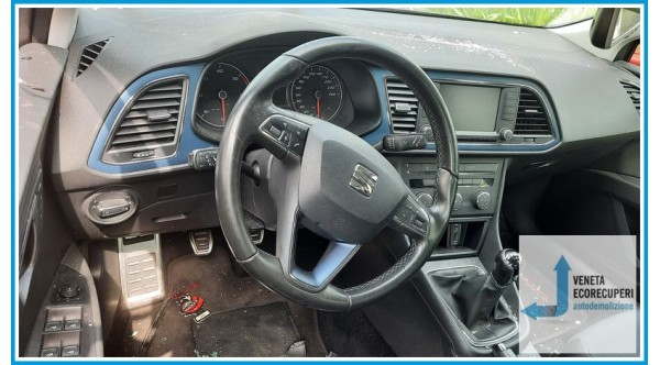 SEAT LEON  del 2015 parti usate e ricambi
