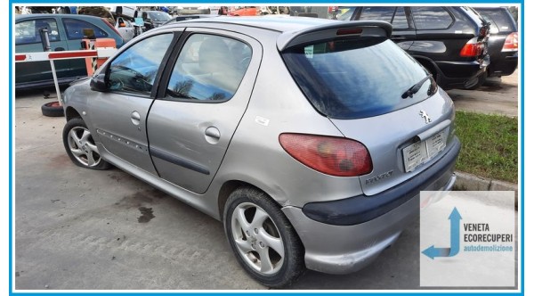 PEUGEOT 206  del 2004 parti usate e ricambi