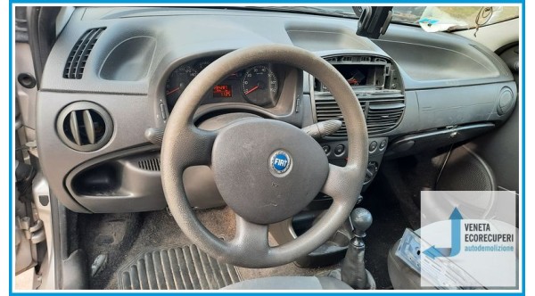 FIAT PUNTO 2U del 2006 parti usate e ricambi