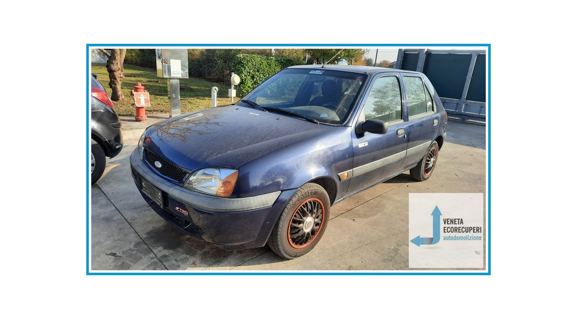 FORD FIESTA DX del 2002 parti usate e ricambi