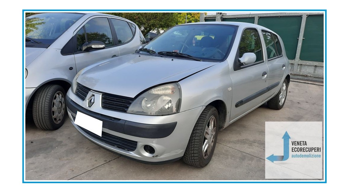 RENAULT CLIO 2a Serie  del 2005 parti usate e ricambi