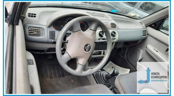 NISSAN MICRA K11E del 2001 parti usate e ricambi
