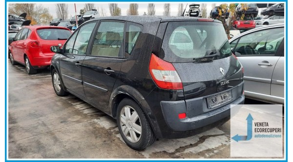 RENAULT SCENIC 2a Serie  del 2006 parti usate e ricambi