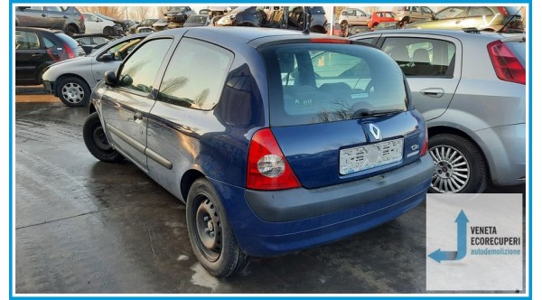 RENAULT CLIO 2a Serie  del 2005 parti usate e ricambi