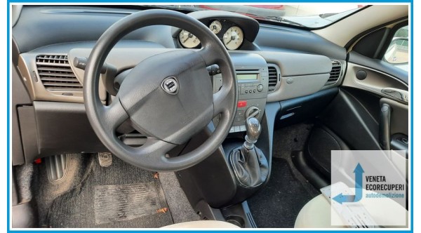 LANCIA YPSILON TE del 2005 parti usate e ricambi