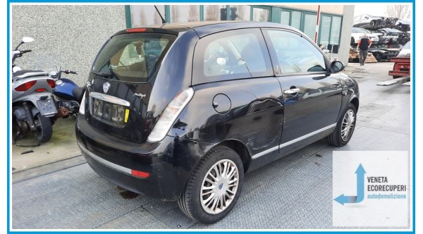 LANCIA YPSILON TE del 2008 parti usate e ricambi