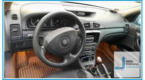 RENAULT LAGUNA 2a Serie  del 2003 parti usate e ricambi