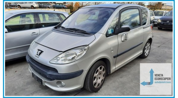 PEUGEOT 1007  del 2006 parti usate e ricambi