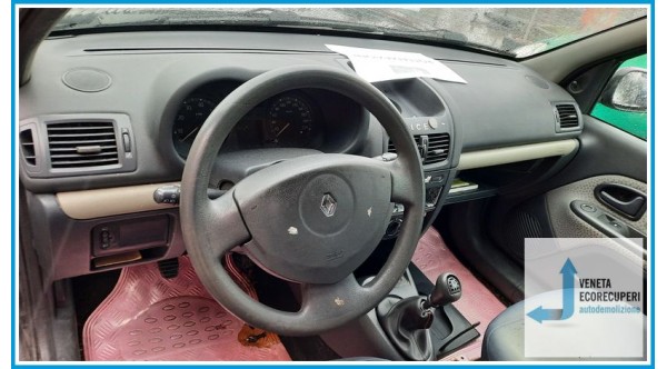 RENAULT CLIO 2a Serie  del 2005 parti usate e ricambi