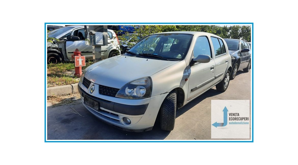 RENAULT CLIO 2a Serie  del 2001 parti usate e ricambi