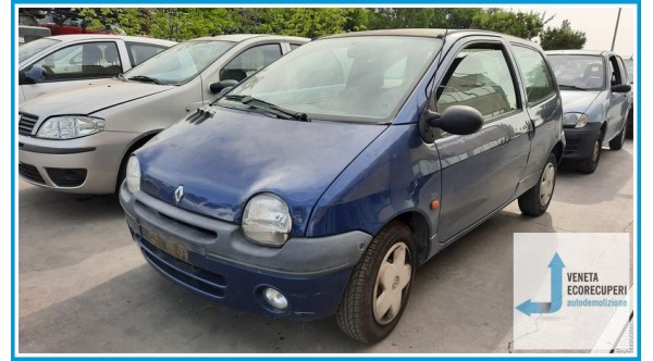 RENAULT TWINGO 1a Serie  del 2000 parti usate e ricambi