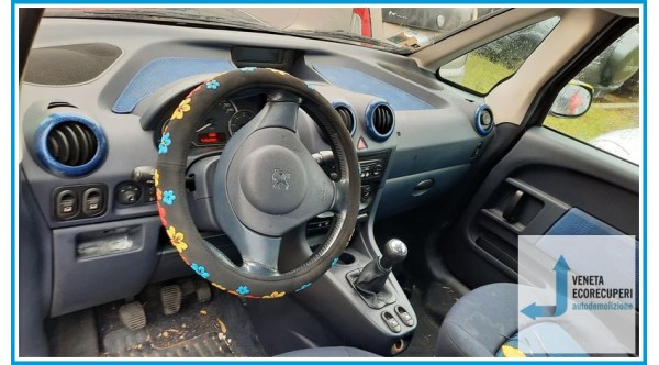 PEUGEOT 1007  del 2008 parti usate e ricambi