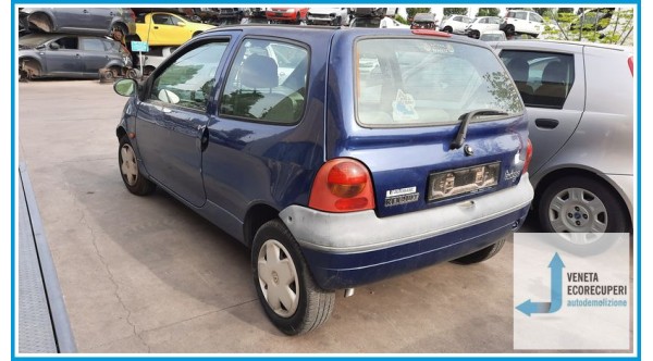 RENAULT TWINGO 1a Serie  del 2000 parti usate e ricambi
