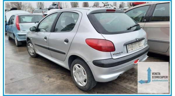 PEUGEOT 206  del 2002 parti usate e ricambi