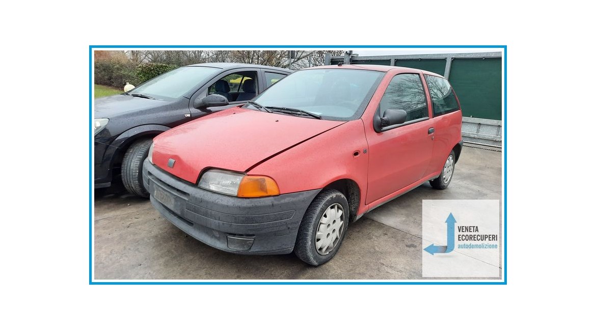 FIAT PUNTO 1a Serie  del 1998 parti usate e ricambi