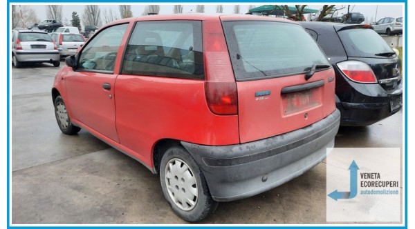 FIAT PUNTO 1a Serie  del 1998 parti usate e ricambi