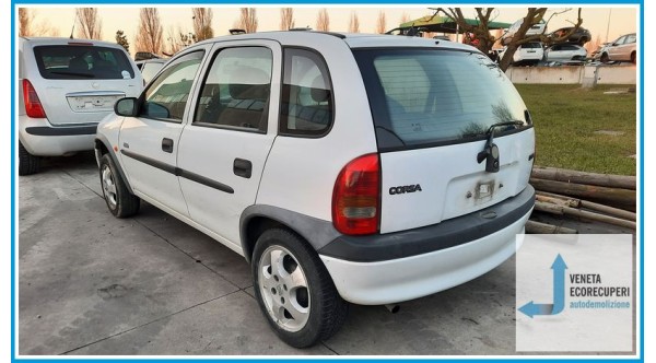 OPEL CORSA X01 del 2001 parti usate e ricambi