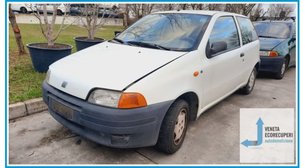 FIAT PUNTO 1a Serie  del 1997 parti usate e ricambi