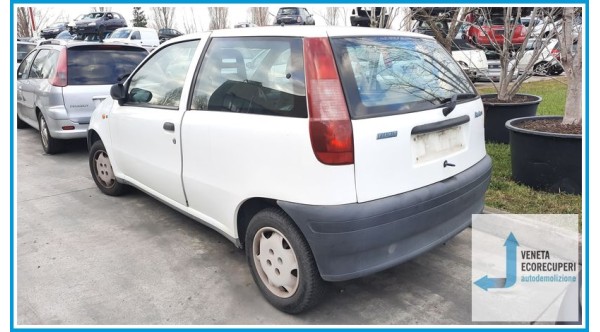 FIAT PUNTO 1a Serie  del 1997 parti usate e ricambi