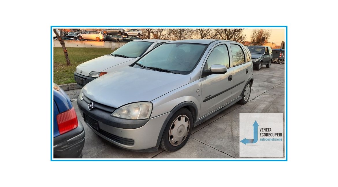 OPEL CORSA X01 del 2001 parti usate e ricambi