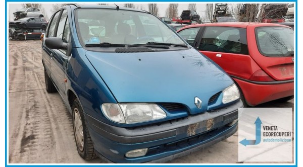 RENAULT MEGANE 1a Serie  del 1999 parti usate e ricambi