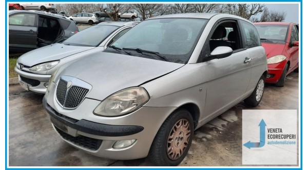 LANCIA YPSILON TE del 2005 parti usate e ricambi