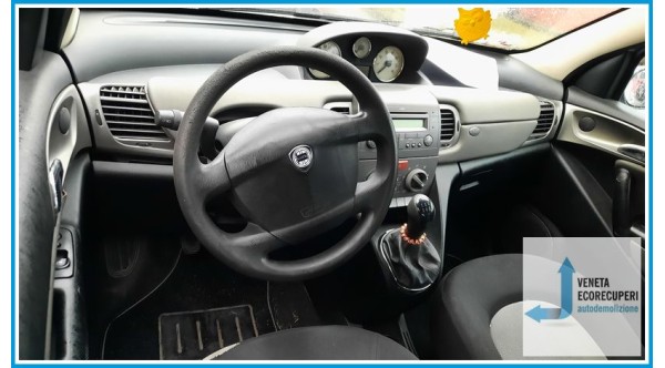 LANCIA YPSILON TE del 2005 parti usate e ricambi