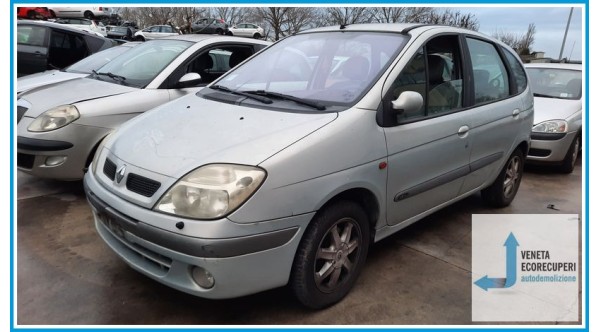 RENAULT MEGANE 1a Serie  del 2001 parti usate e ricambi