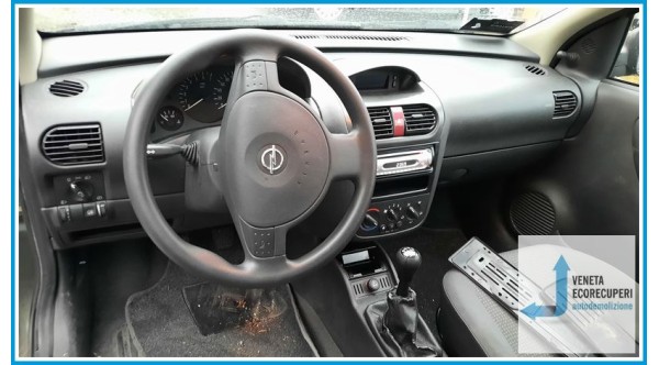 OPEL CORSA X01 del 2002 parti usate e ricambi