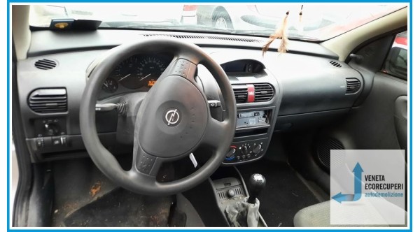 OPEL CORSA X01 del 2002 parti usate e ricambi