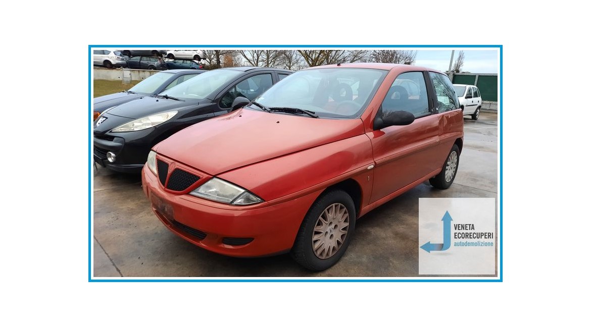 LANCIA Y  del 2002 parti usate e ricambi