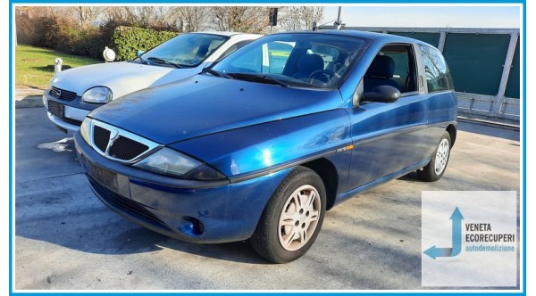 LANCIA Y  del 1998 parti usate e ricambi