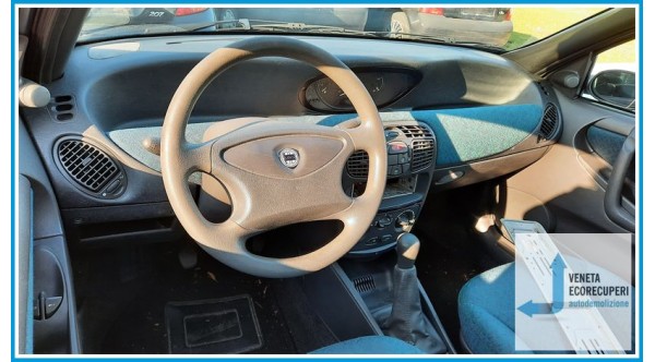 LANCIA Y  del 1998 parti usate e ricambi