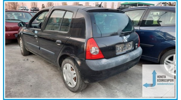 RENAULT CLIO 2a Serie  del 2003 parti usate e ricambi