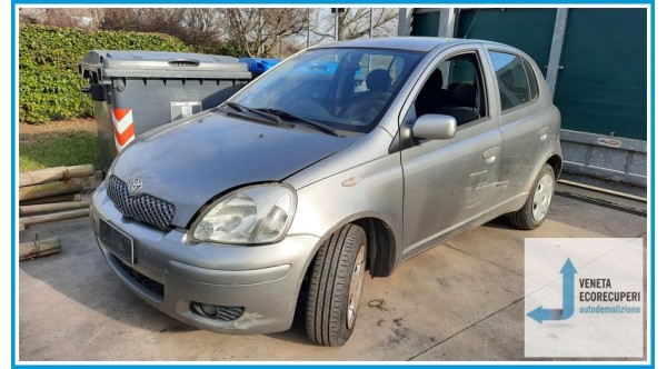 TOYOTA YARIS FRP del 2005 parti usate e ricambi