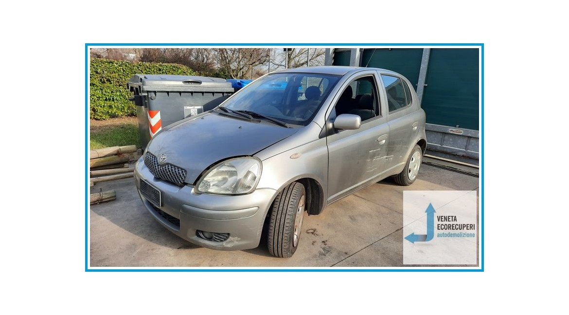 TOYOTA YARIS FRP del 2005 parti usate e ricambi